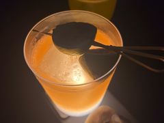 -Mx.cocktail bar