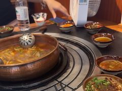 -阿山卓·野生菌火锅·纳西火塘烤肉