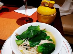 -鲜艳西餐厅(衡山路十二号华邑店)