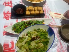 -肥肥虾庄·金牌油焖大虾(汉口城市广场店)