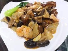 -六和聚传统烤鸭.天津菜(和平店)