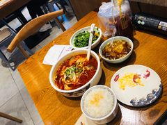-渝是乎川渝小炒(新世界百货望京店)