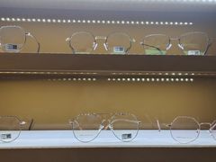 -罗伯特眼镜·蔡司官方授权(罗湖国贸店)