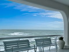 -北戴河碧螺塔海上酒吧公园