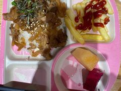 -暖食光·台式家庭餐厅·生日主题店(万达店)