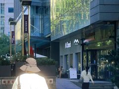 -M Stand(南京紫峰大厦店)