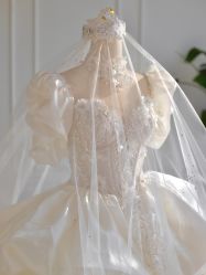 -不晚国际婚纱礼服