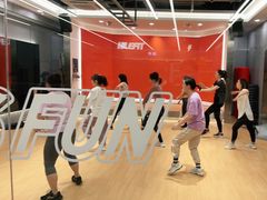 -乐刻健身(龙华红山6979店)