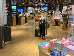 -九木杂物社(恒隆广场店)