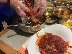 -草家酱蟹炭火烤肉店(珲春南路一店)