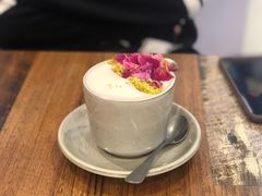 -FLOVIE FLORIST CAFE