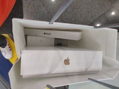-Apple零售店(华贸购物中心店)