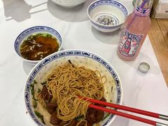 -鲁达面馆本帮风味(共康东路店)