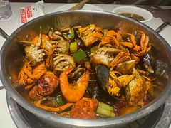 -七欣天香辣蟹火锅(闵行浦江欢乐颂店)