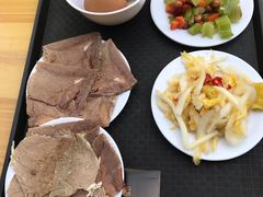-马德元纯汤牛肉面(太奥广场店)