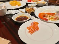 -广州万富希尔顿酒店·感趣自助餐厅·金秋蟹宴生蚝海鲜刺身烧烤