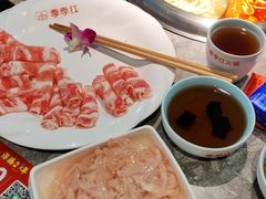 -季季红火锅(青山湖万达店)