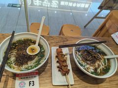 -湘人龙记老长沙米粉(鸟巢店)