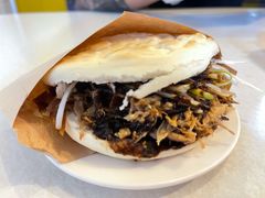 鸭肉夹饼-烤鸭肉夹馍鸭汤店