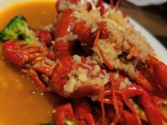 -沪小胖小龙虾(淮海中路旗舰店)