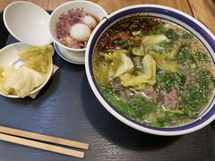 -云阿蛮云南生烫牛肉米线(奉贤路店)