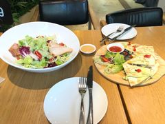 -文汇新民联合报业集团(上海报业大厦店)