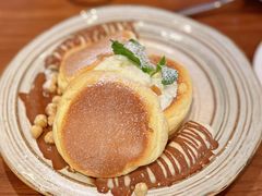 榛果巧克力奶油芝士舒芙蕾松饼-UPPER KITCHEN(延安路店)