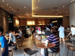 等位区-星巴克(宝山万达店)