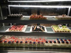 -华邑酒店·鲜艳全日自助餐厅