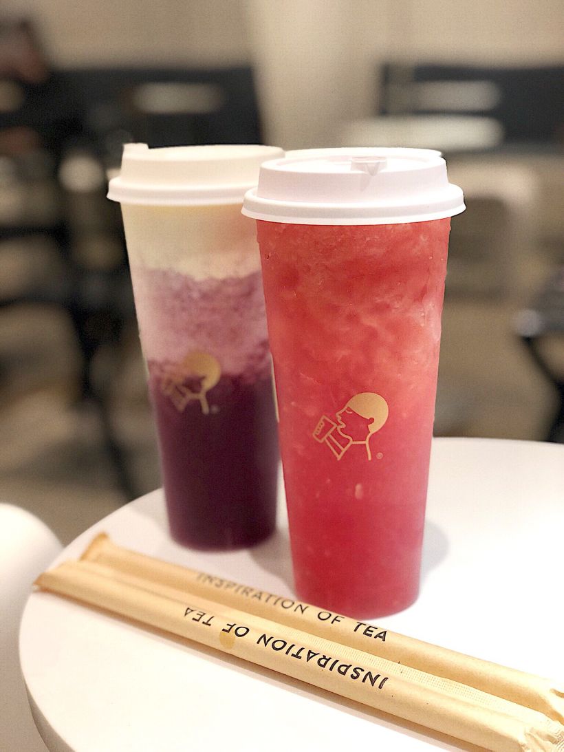 喜茶多肉瓜瓜,用经典绿妍茶底,底层是西瓜肉和脆波波打底,中间是西瓜