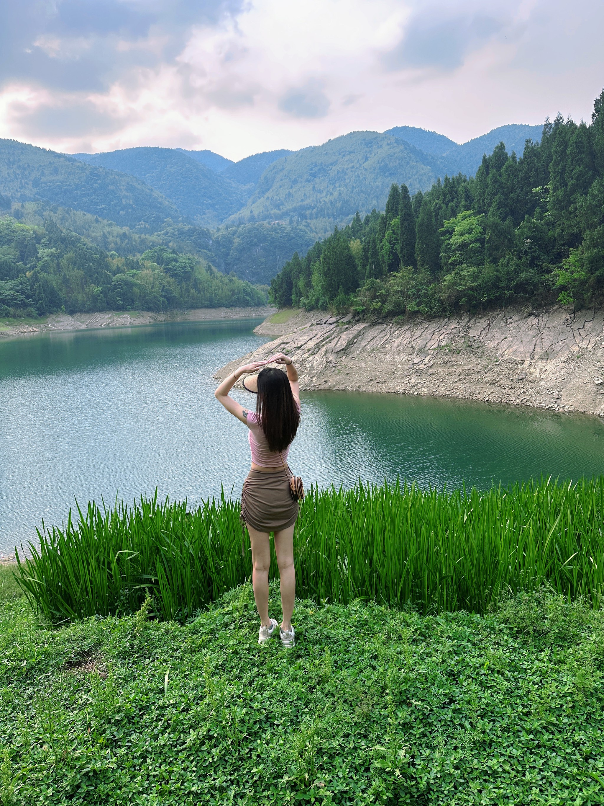 人间瑶池胜天湖