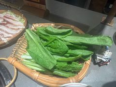 小青菜-阿婆情腊排骨火锅·野生菌季(古城旗舰店)