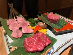-炼火烤肉店