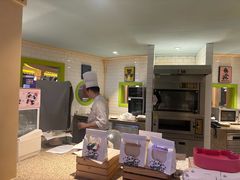 -美食小镇·观赏珍稀鸟类·长隆熊猫酒店