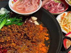 -沸炉重庆老火锅(军事博物馆店)