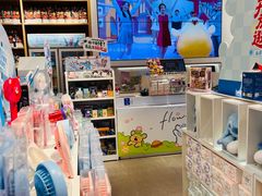 -名创优品(广州萝岗万达广场店)