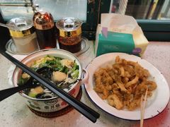-柴爿巷·香酥鸡&馄饨(复兴中路店)