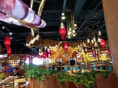 大堂-老滇山寨•云南特色菜•地方菜•民族风情歌舞表演(金碧店)