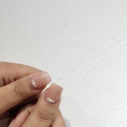 -花岐款式专研健康美甲沙龙