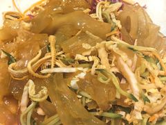 -赶海部落海鲜城(海阳路店)