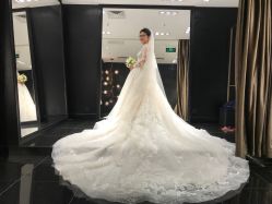 -GRACE KELLY婚纱与礼服(北京店)