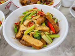 -红色湘菜馆(春风店)
