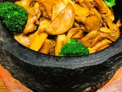 石锅石菌-敏珠拉姆藏餐·南京厨房(富春江东街店)