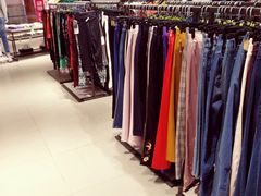 -唯品会(泽胜中央广场店)