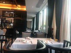靠窗位-桂林碧玉国际大酒店-碧玺茶餐厅