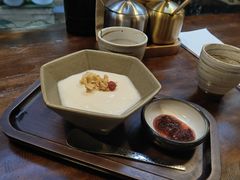 -银米·云南传统过桥米线(双廊黑金冠店)