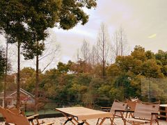 -J Create城市露营咖啡·简餐·宠物(上海动物园店)