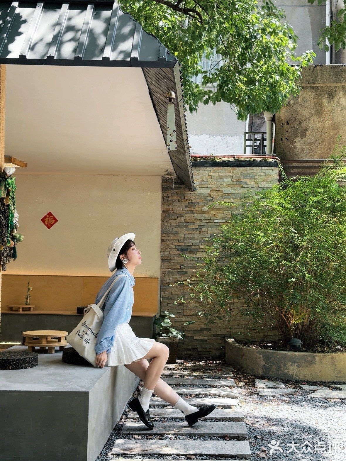 这样chill的小院子 居然藏在居民区咖啡店