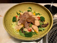 炙烤牛舌沙拉-厚贞日式烤肉(龙之梦店)