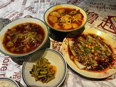 -耙吉吉川味小酒馆(本地人回头店)
